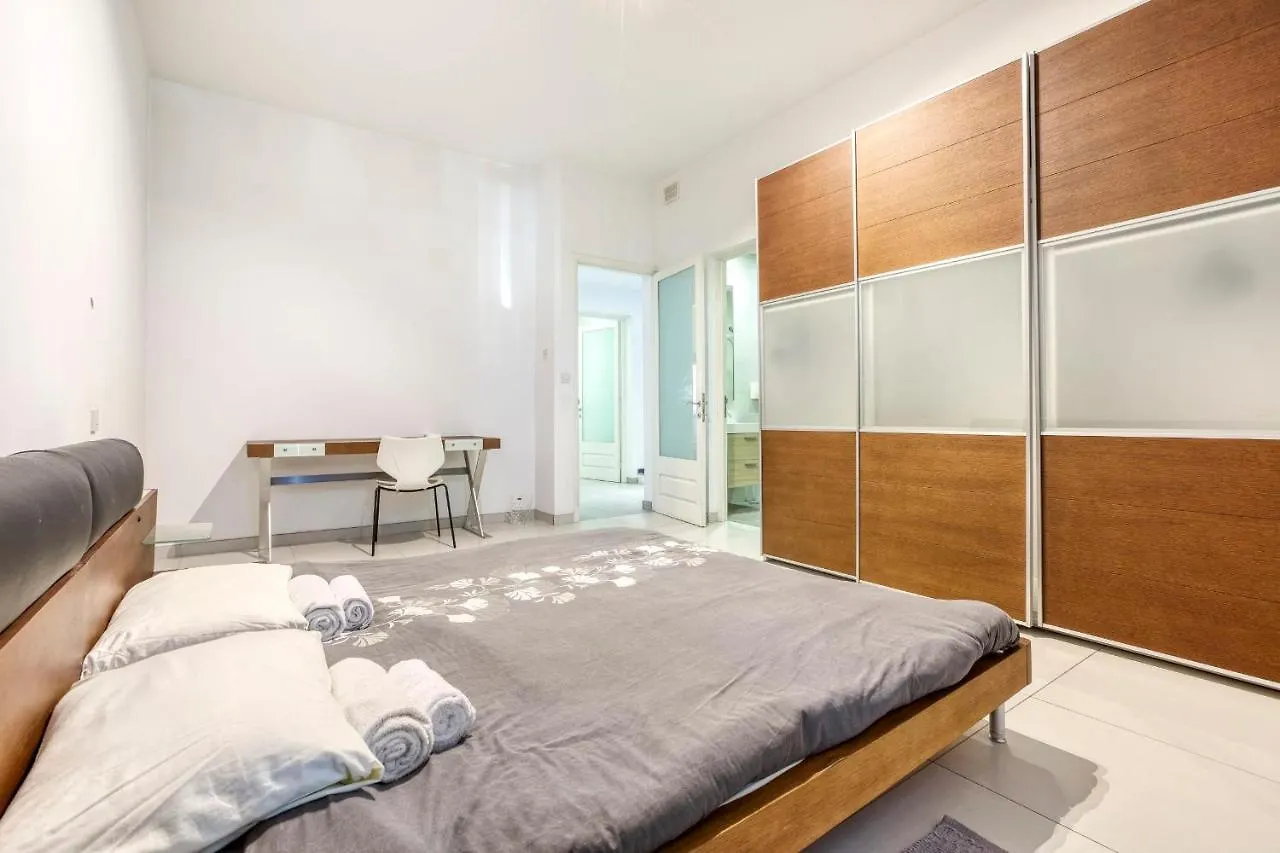Apartment Ta Xbiex Suite-Hosted By Sweetstay